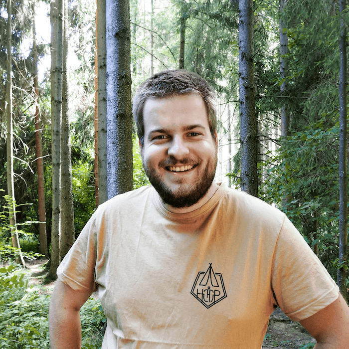 Dominik „HOP“ Snopek - Hlavní vedoucí tábora